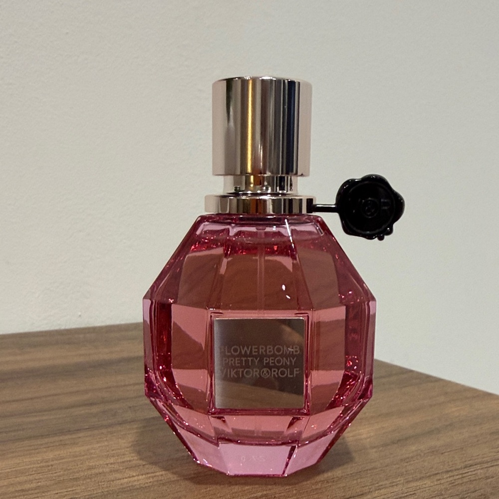 Viktor & Rolf Flowerbomb Pretty Peony - Pink Gem